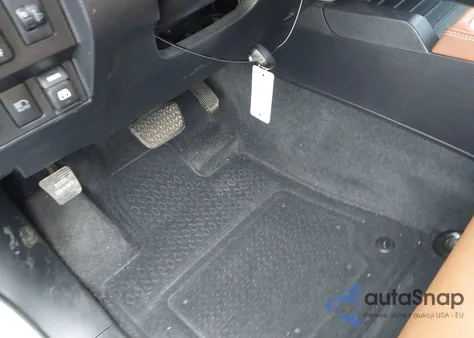 2018 Toyota Tundra 1794 5.7L V8 z USA, uszkodzony, nr VIN 5TFAW5F18JX773887